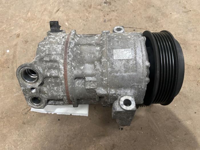 Usagé Pompe clim Fiat Bravo (198A) 1.6 JTD Multijet 105 Prix € 50,00 Règlement à la marge proposé par F. van den Mosselaar autodemontage