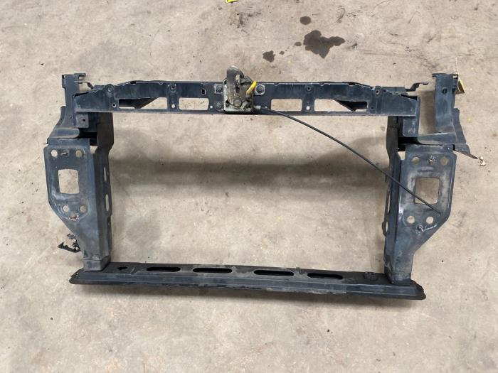 Używane Panel przedni Fiat Bravo (198A) 1.6 JTD Multijet 105 Cena € 50,00 Procedura marży oferowane przez F. van den Mosselaar autodemontage