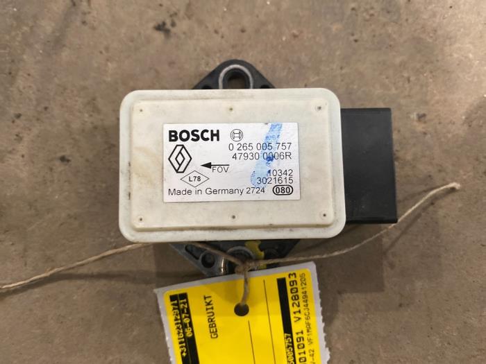Begagnade Esp Duo-sensor Renault Master III (FV) 2.3 dCi 125 16V RWD Pris € 15,00 Marginaltabell erbjuds av F. van den Mosselaar autodemontage