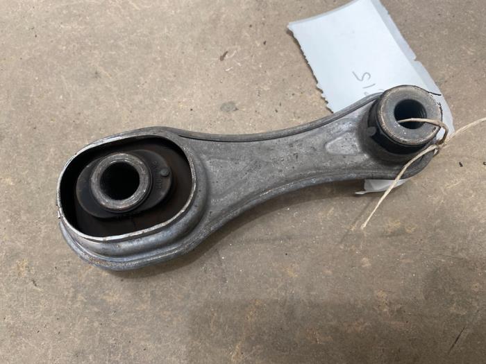Used Engine mount Renault Twingo III (AH) 1.0 SCe 70 12V Price € 15,00 Margin scheme offered by F. van den Mosselaar autodemontage