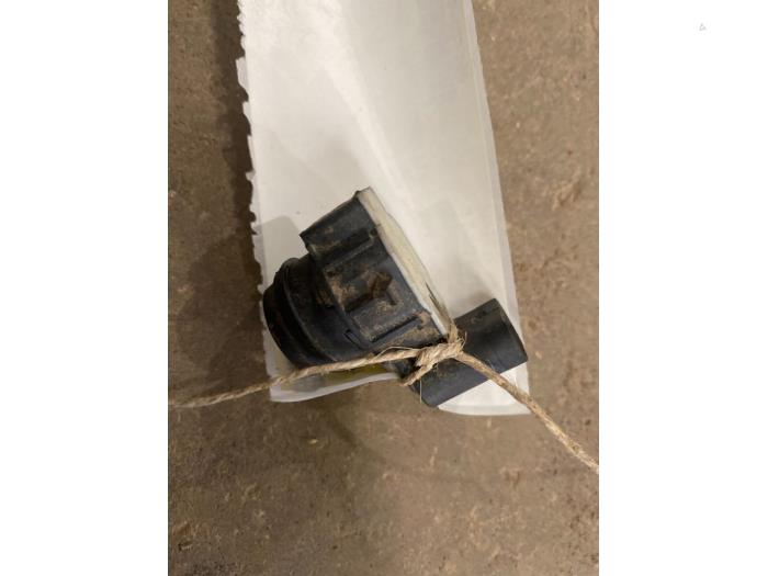 Gebrauchte PDC Sensor BMW 1 serie (F20) 116d 1.6 16V Efficient Dynamics Preis € 15,00 Margenregelung angeboten von F. van den Mosselaar autodemontage