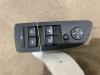 Electric window switch from a BMW 1 serie (E87/87N), 2003 / 2012 118d 16V, Hatchback, 4-dr, Diesel, 1.995cc, 105kW (143pk), RWD, N47D20A; N47D20C, 2007-03 / 2011-06, UD71; UD72 2009