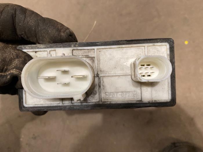 Glow plug relay Skoda Fabia II 1.2i 12V 1J0919506M