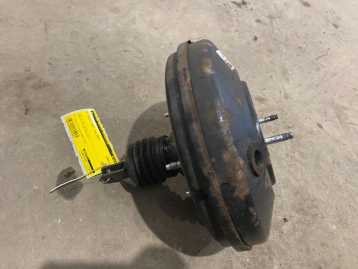 Usados Servofreno Mitsubishi Colt (Z2/Z3) 1.3 16V Precio € 25,00 Norma de margen ofrecido por F. van den Mosselaar autodemontage