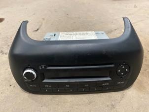 Gebrauchte Radio CD Spieler Fiat Fiorino (225) 1.3 JTD 16V Multijet Preis € 50,00 Margenregelung angeboten von F. van den Mosselaar autodemontage