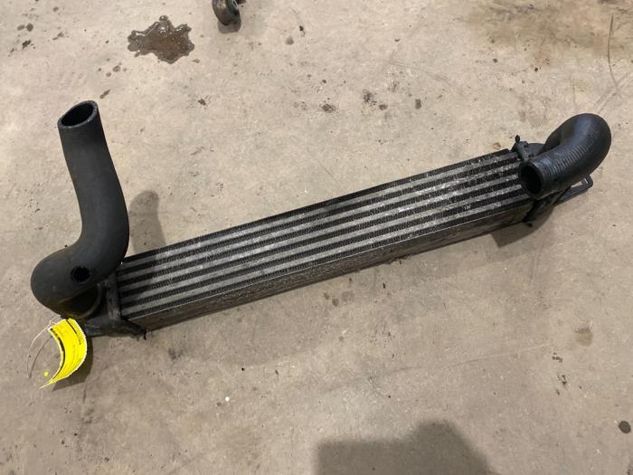 Usados Intercooler Fiat Fiorino (225) 1.3 JTD 16V Multijet Precio € 25,00 Norma de margen ofrecido por F. van den Mosselaar autodemontage
