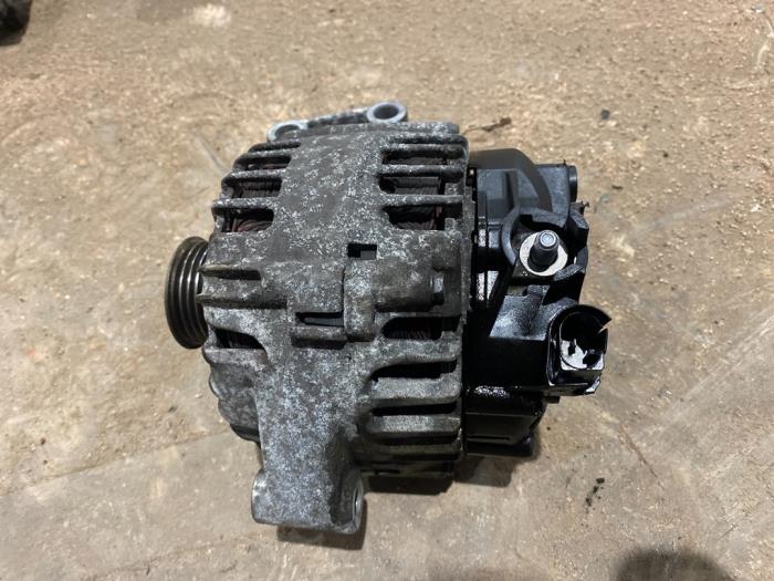 Gebrauchte Dynamo Ford Focus 3 1.6 Ti-VCT 16V 125 Preis € 50,00 Margenregelung angeboten von F. van den Mosselaar autodemontage