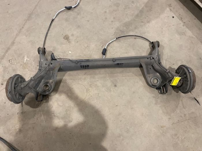 Gebrauchte Hinterachse Vorderradantrieb Volkswagen Up! (121) 1.0 12V 60 Preis € 150,00 Margenregelung angeboten von F. van den Mosselaar autodemontage
