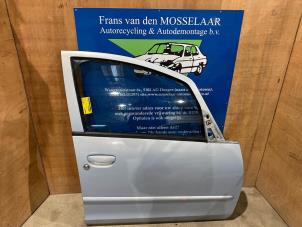 Używane Drzwi prawe przednie wersja 4-drzwiowa Mitsubishi Colt (Z2/Z3) 1.5 12V DI-D HP CZ3 Cena € 100,00 Procedura marży oferowane przez F. van den Mosselaar autodemontage