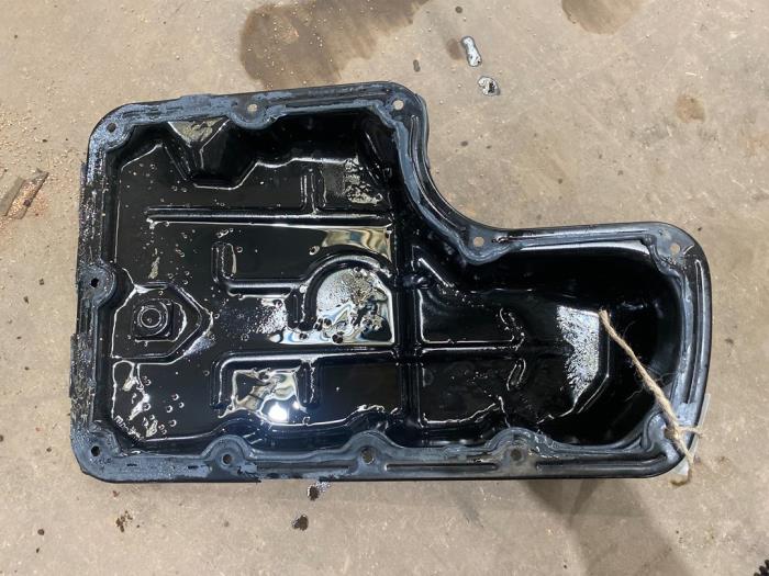 Gebrauchte Ölwanne Renault Twingo III (AH) 1.0 SCe 70 12V Preis € 35,00 Margenregelung angeboten von F. van den Mosselaar autodemontage
