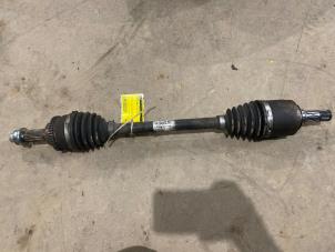 Usagé Arbre de transmission avant gauche Suzuki Swift (ZA/ZC/ZD1/2/3/9) 1.3 DDis 16V Prix € 45,00 Règlement à la marge proposé par F. van den Mosselaar autodemontage