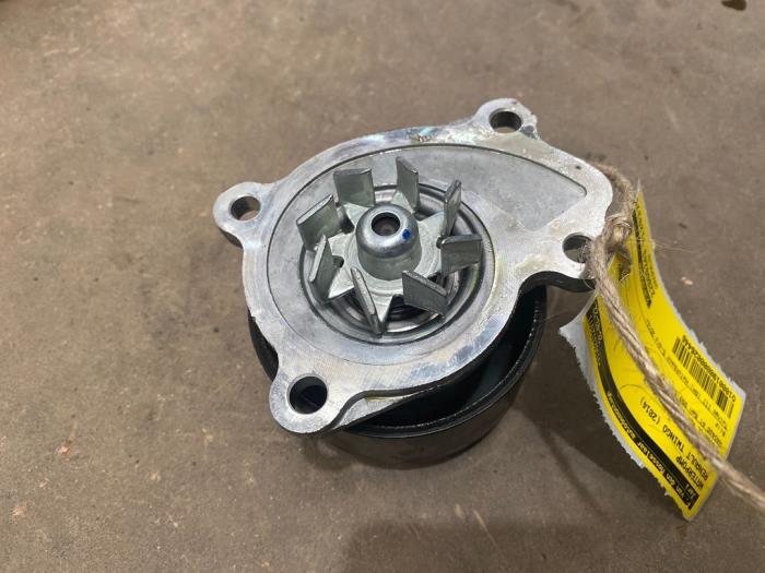Begagnade Vattenpump Renault Twingo III (AH) 1.0 SCe 70 12V Pris € 25,00 Marginaltabell erbjuds av F. van den Mosselaar autodemontage