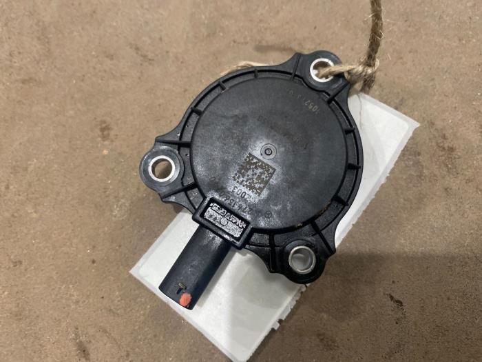 Begagnade Kamaxelsensor Renault Grand Scénic IV (RFAR) 1.3 TCE 140 16V Pris € 15,00 Marginaltabell erbjuds av F. van den Mosselaar autodemontage