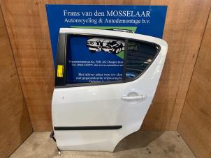 Używane Drzwi lewe tylne wersja 4-drzwiowa Opel Agila (B) 1.2 16V Cena € 75,00 Procedura marży oferowane przez F. van den Mosselaar autodemontage