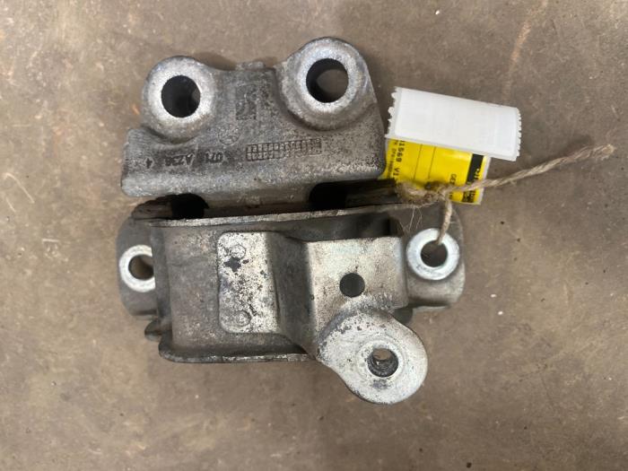 Gebrauchte Motorlager Fiat Grande Punto (199) 1.4 Preis € 15,00 Margenregelung angeboten von F. van den Mosselaar autodemontage