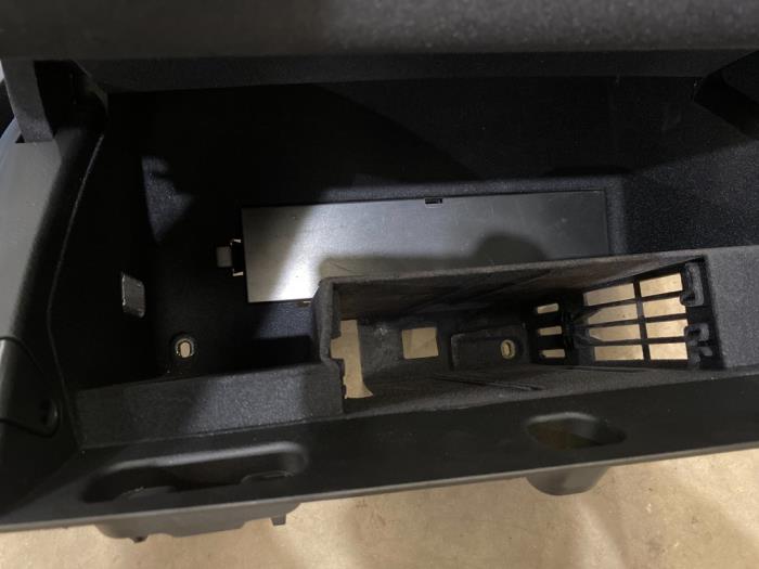 Handschuhfach van een Audi RS 3 Limousine (8VS/8VM) 2.5 TFSI 20V Quattro 2019