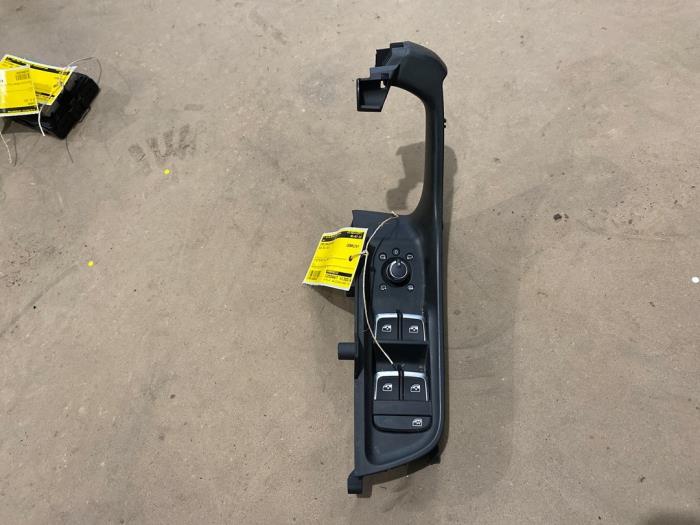 Używane Przelacznik combi okienny Audi RS 3 Limousine (8VS/8VM) 2.5 TFSI 20V Quattro Cena € 25,00 Procedura marży oferowane przez F. van den Mosselaar autodemontage