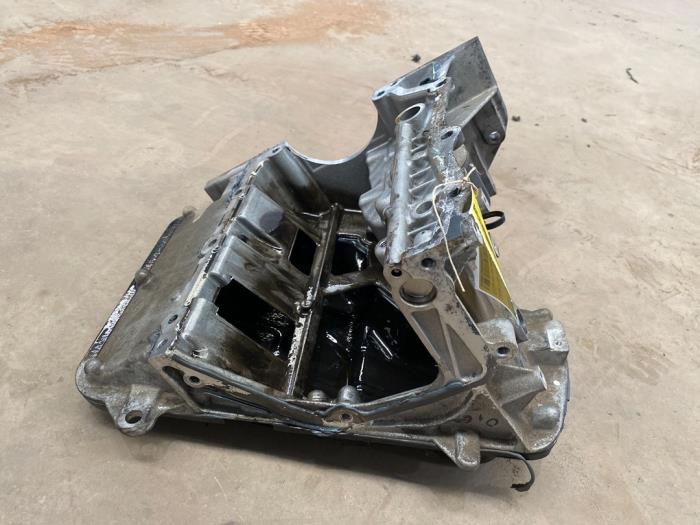 Gebrauchte Ölfiltergehäuse Renault Twingo III (AH) 1.0 SCe 70 12V Preis € 50,00 Margenregelung angeboten von F. van den Mosselaar autodemontage