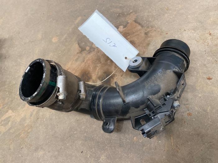 Gebrauchte Intercooler Rohr Peugeot 2008 (CU) 1.2 12V e-THP PureTech 110 Preis € 15,00 Margenregelung angeboten von F. van den Mosselaar autodemontage