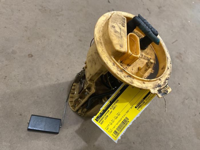 Usagé Pompe à carburant Seat Leon (1P1) 2.0 TDI 16V FR Prix € 35,00 Règlement à la marge proposé par F. van den Mosselaar autodemontage