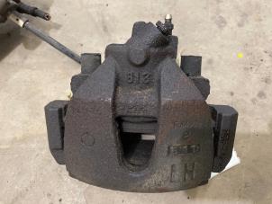 Used Front brake calliper, left Mazda 3 Sport (BK14) 1.6i 16V Price € 25,00 Margin scheme offered by F. van den Mosselaar autodemontage