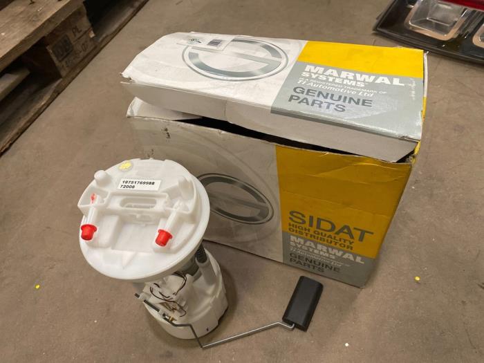 Gebrauchte Kraftstoffpumpe Elektrisch Fiat Punto I (176) 60 1.2 S,SX,Selecta Preis € 25,00 Margenregelung angeboten von F. van den Mosselaar autodemontage