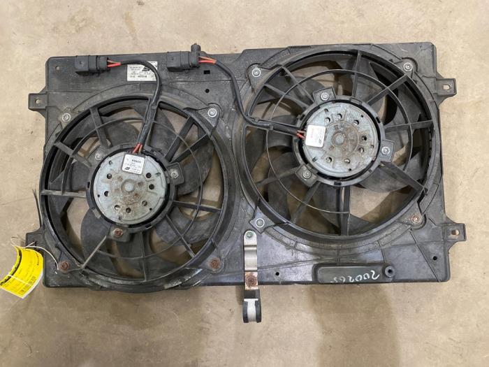 Radiator cooler fan