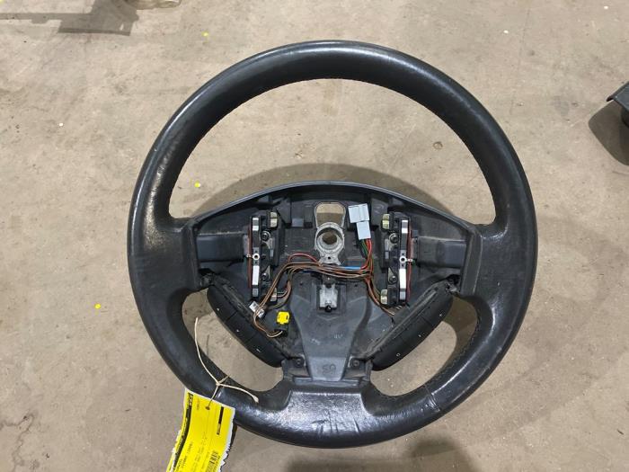 Opel Vivaro Steering wheels stock