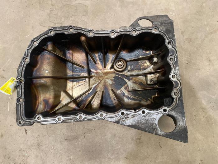 Gebrauchte Ölwanne Renault Laguna II (BG) 1.8 16V Preis € 20,00 Margenregelung angeboten von F. van den Mosselaar autodemontage