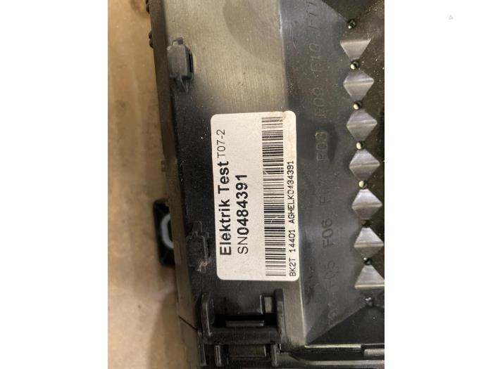 Fuse box Ford Transit Custom 2.2 TDCi 16V - BK2T14B144BA FORD