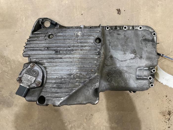 Gebrauchte Ölwanne BMW 3 serie (E46/4) 318i Preis € 35,00 Margenregelung angeboten von F. van den Mosselaar autodemontage