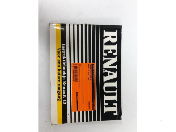 Używane Instrukcja Renault 19 Chamade Phase I (L53) Cena € 10,00 Procedura marży oferowane przez F. van den Mosselaar autodemontage