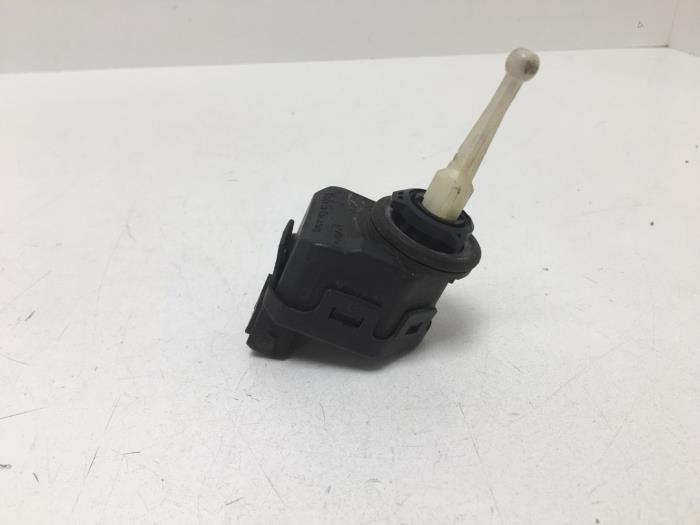 Scheinwerfermotor Volkswagen Passat 1.8 20V - 31G56B