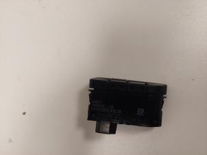 Usados Interruptor PDC Ford C-Max (DXA) 1.6 TDCi 16V Precio € 15,00 Norma de margen ofrecido por F. van den Mosselaar autodemontage
