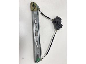 Begagnade Fönstermekanism, 2-dörrars, höger fram Ford Transit Connect (PJ2) 1.6 TDCi 16V 95 Pris € 25,00 Marginaltabell erbjuds av F. van den Mosselaar autodemontage