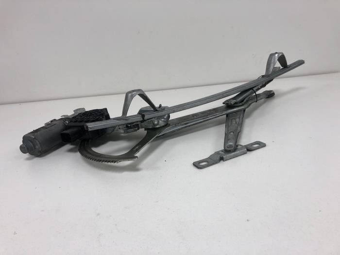 Door electric window regulator