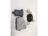 Door window motor from a Ford Focus 2 Wagon, 2004 / 2012 1.6 TDCi 16V 100, Combi/o, Diesel, 1.560cc, 74kW (101pk), FWD, G8DC, 2008-03 / 2011-04 2008