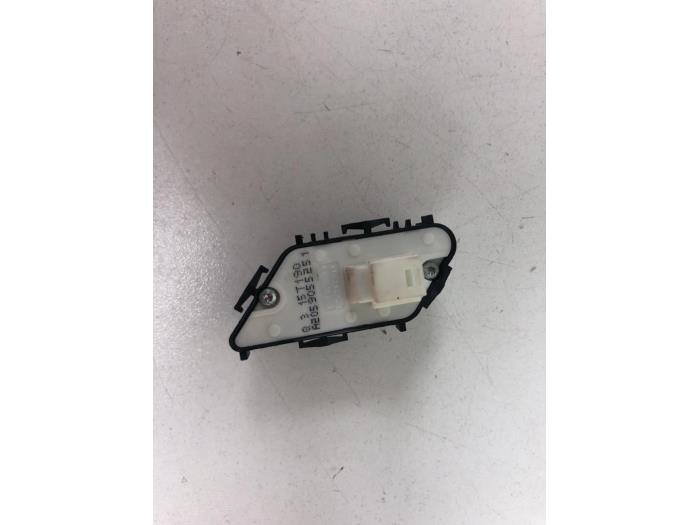 Central locking switch Mercedes C C-200 2.0 CGI 16V - A2059055251 BITRUN