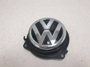 Używane Uchwyt tylnej klapy Volkswagen Polo V (6R) 1.4 TDI 12V 105 Cena € 9,50 Procedura marży oferowane przez F. van den Mosselaar autodemontage