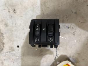 Used AIH headlight switch Renault Twingo II (CN) 1.2 16V Price € 7,50 Margin scheme offered by F. van den Mosselaar autodemontage