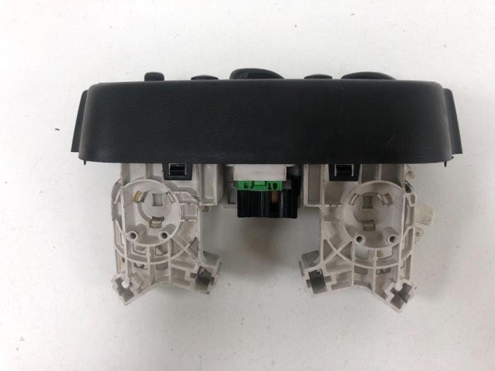 Heater control panel Suzuki Swift 1.3 VVT 16V S56290102