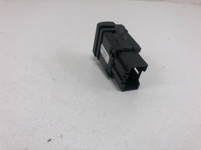 Rear window heating switch from a Seat Cordoba (6L2) 1.4 16V 2006