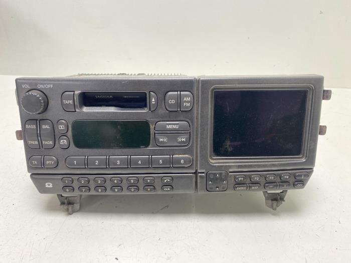 Używane Radio Jaguar S-type (X200) 3.0 V6 24V Cena € 50,00 Procedura marży oferowane przez F. van den Mosselaar autodemontage