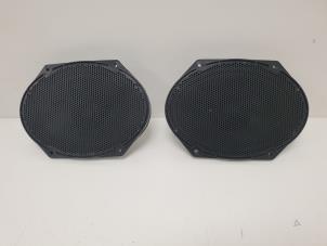 Gebrauchte Lautsprecher Ford Fiesta 5 (JD/JH) 1.3 Preis € 15,00 Margenregelung angeboten von F. van den Mosselaar autodemontage