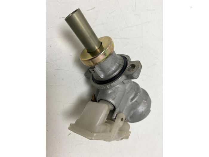 Master cylinder from a Ford Focus 1 Wagon 1.6 16V 2004