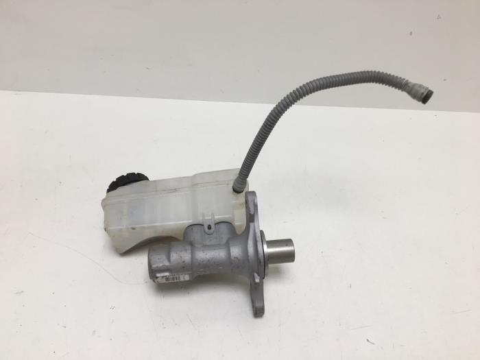Begagnade Huvudcylinder Renault Clio IV Estate/Grandtour (7R) 0.9 Energy TCE 12V Pris € 15,00 Marginaltabell erbjuds av F. van den Mosselaar autodemontage
