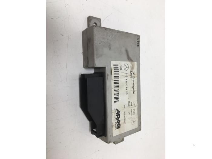 Usagé Ordinateur divers Mercedes E Combi (S211) 2.2 E-220 CDI 16V Prix € 20,00 Règlement à la marge proposé par F. van den Mosselaar autodemontage