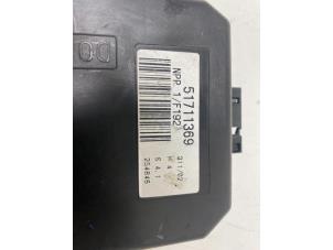 Module électronique central d'un Fiat Stilo (192A/B) 1.2 16V 3-Drs. 2002