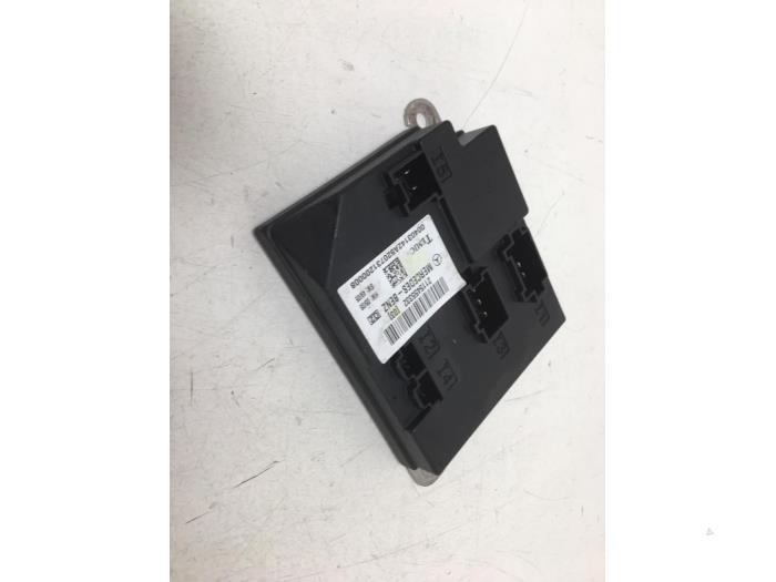 Used Body control computer Mercedes E Combi (S211) 2.2 E-220 CDI 16V Price € 25,00 Margin scheme offered by F. van den Mosselaar autodemontage
