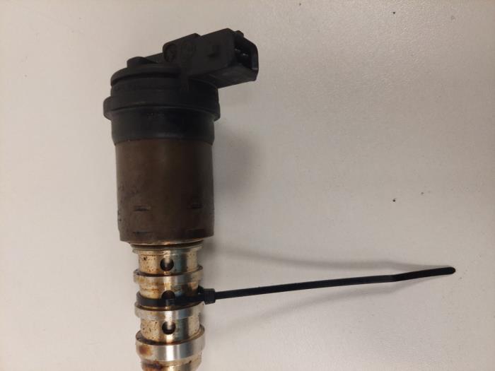 Gebrauchte Nockenwelle Sensor BMW 7 serie (E65/E66/E67) 735i,Li 3.6 V8 32V Preis € 15,00 Margenregelung angeboten von F. van den Mosselaar autodemontage